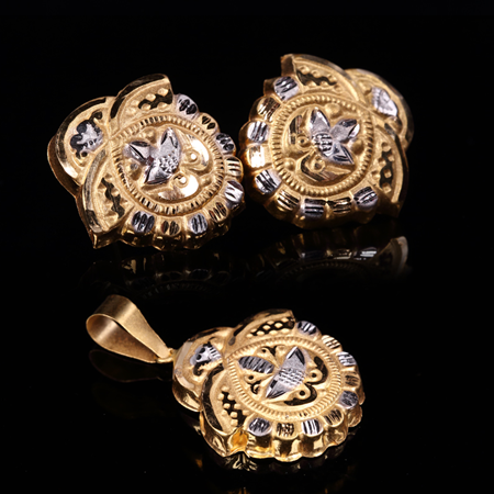 ARY Jewellers 22 KT Plain Gold Tops 